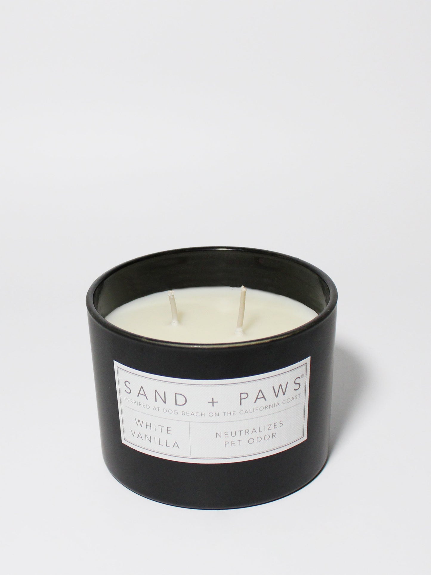 Sand + Paws White Vanilla 12 oz scented candle