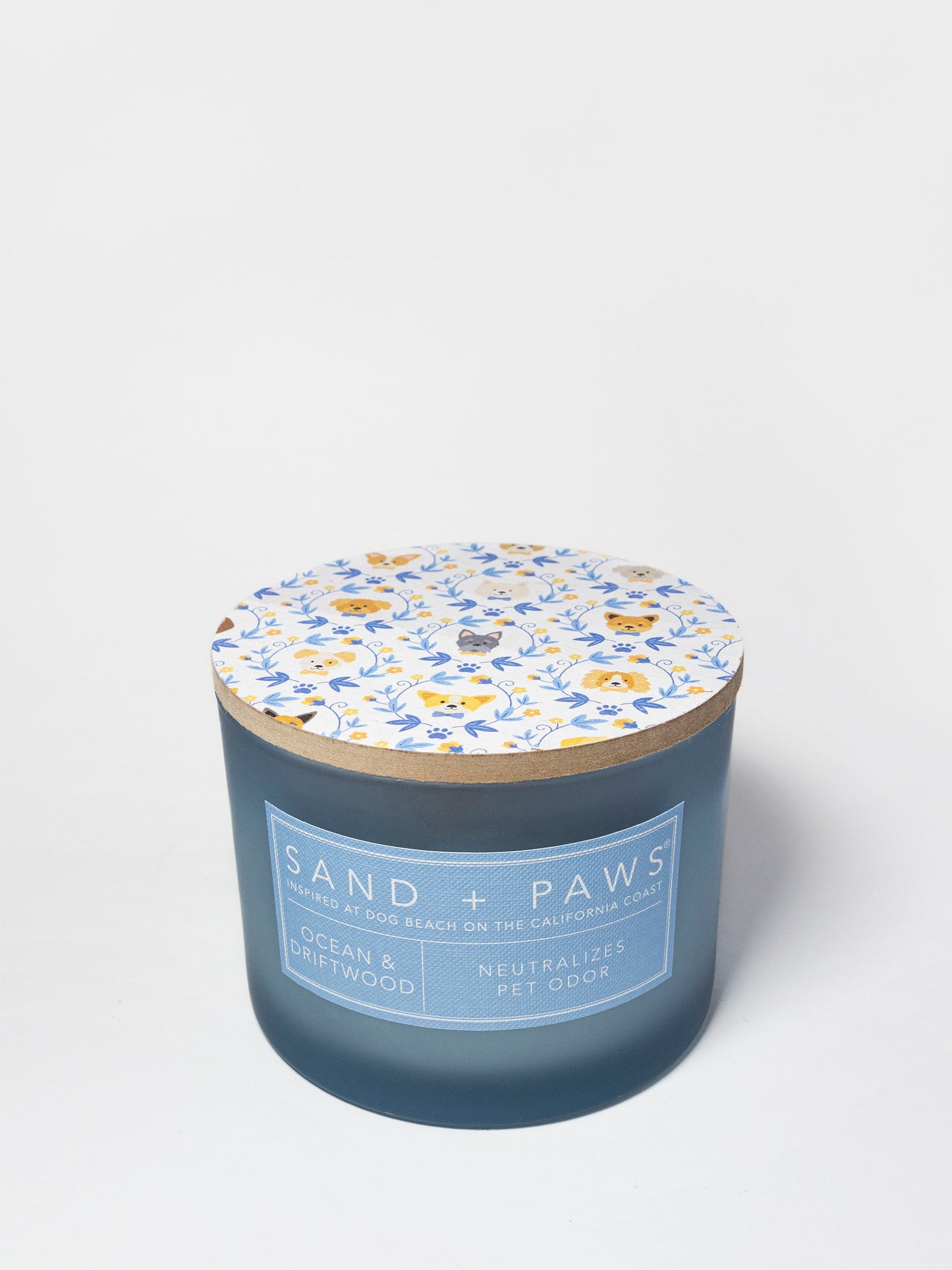 Sand + Paws Ocean & Driftwood 12 oz scented candle
